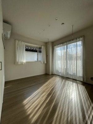 【子供部屋】 | ハルモニアステラ【SHM】 | 雨の日でも安心の室内物干し完備の洋室です☆