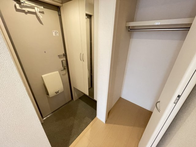 カームベリーDの玄関