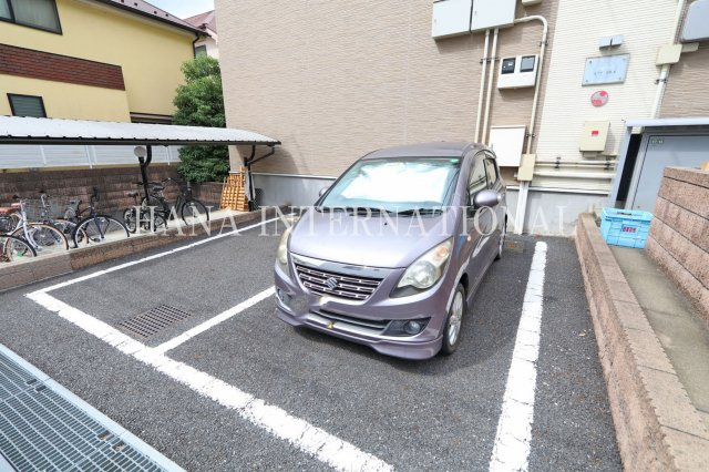 オリザ田無Ⅱの駐車場