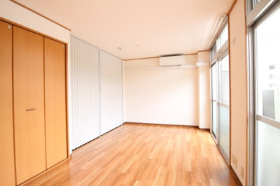 【寝室】 | ホワイトヒル