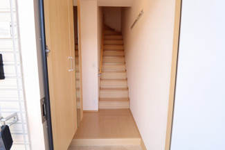 【玄関】 | ヴィラージュ学園A