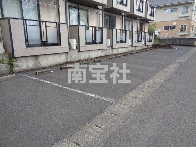 【駐車場】