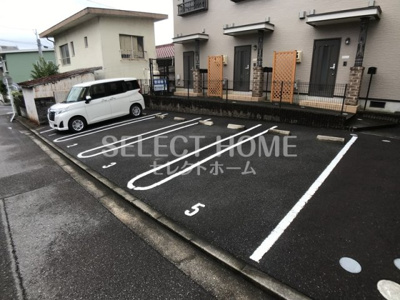 【駐車場】 | グレイス | 駐車場があります