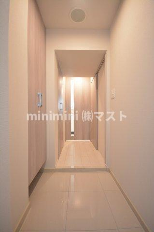 プレディアコート本町の玄関