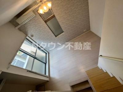 【その他】 | グランドゥール | 落ち着いた色調の洋室です