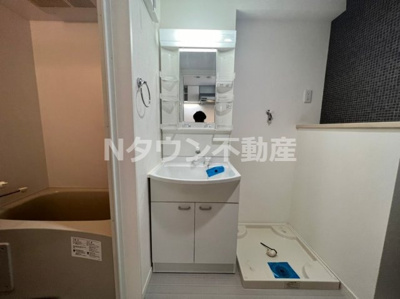 【独立洗面台】 | グランドゥール | 独立洗面台で身支度をすべて済ませてしまいましょう