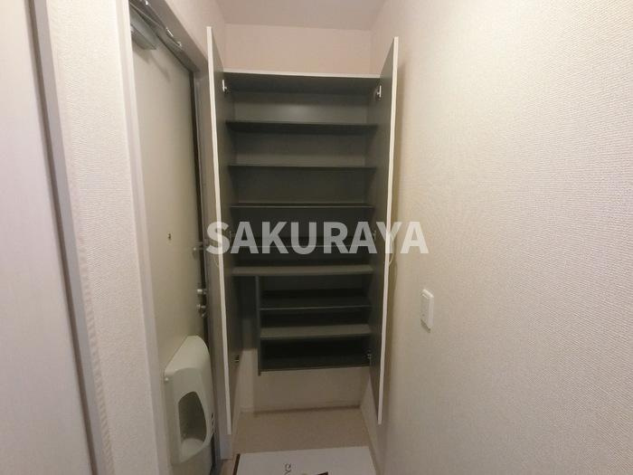 ベルグ Ⅱ Ａの玄関