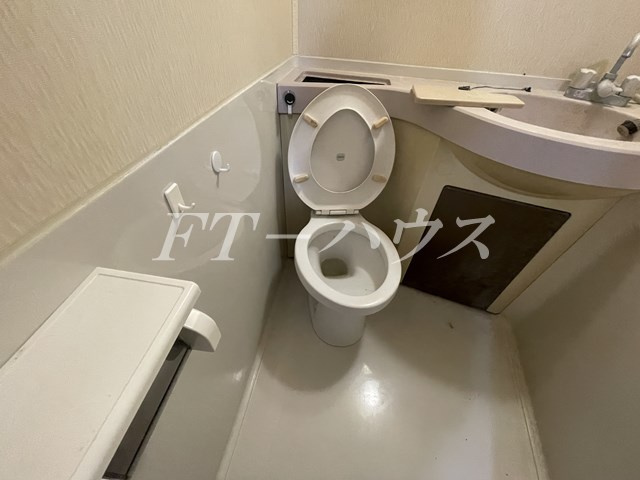ウエストウィングのトイレ