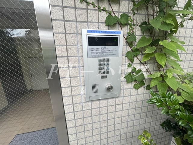 ウエストウィングのセキュリティ