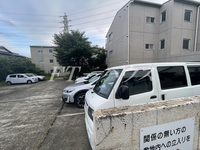 ウエストウィングの外観