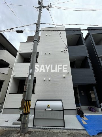 CRASTINE小路東Aの外観