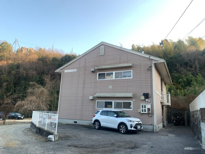 プレジール高広の外観