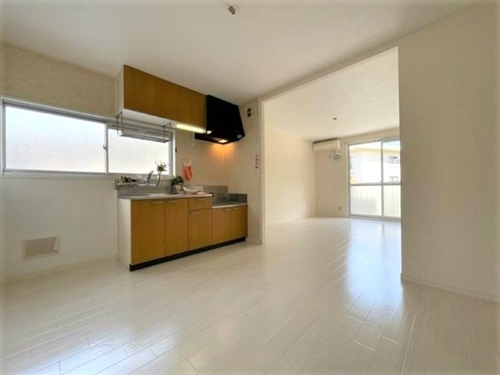 プレジール高広の居間・リビング