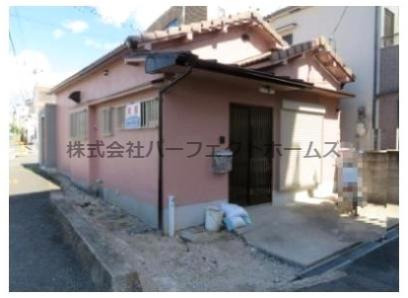 寝屋川市清水町の一戸建ての外観|きれいな外観です