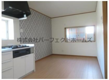 寝屋川市清水町の一戸建ての居間・リビング|ゆったりとした居間です