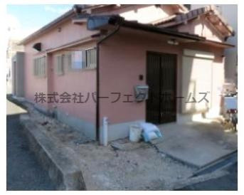 寝屋川市清水町の一戸建てのエントランス|毎日通るエントランスはこのようになっています