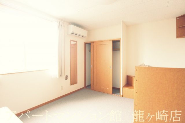 レオパレスエスポワールUの寝室