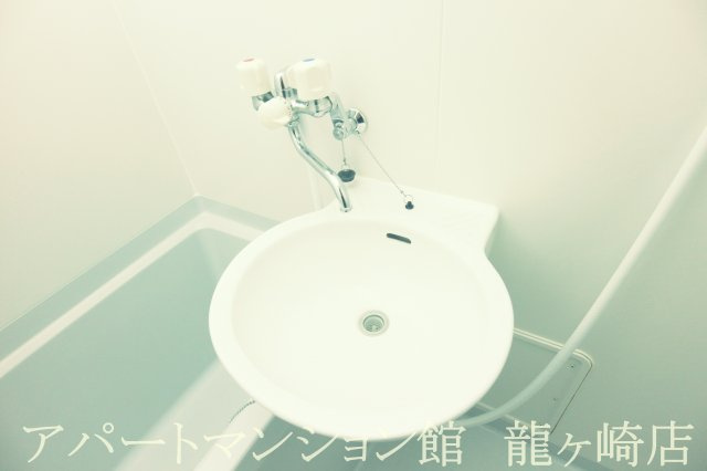 レオパレスエスポワールUの洗面所