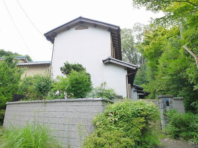 奈良市富雄元町1丁目一戸建の外観