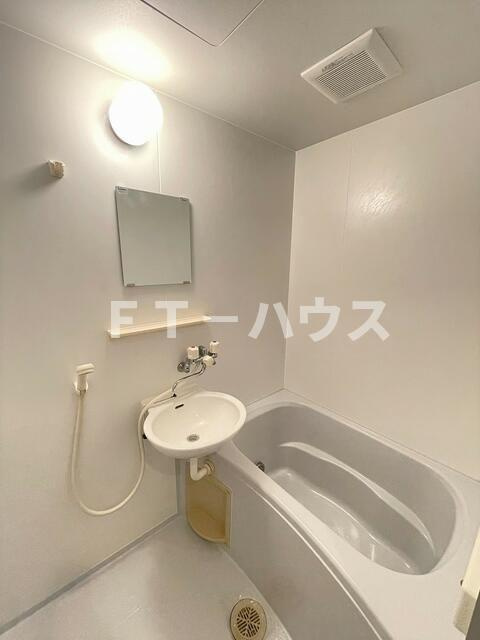 ＰＬＵＭＥの浴室