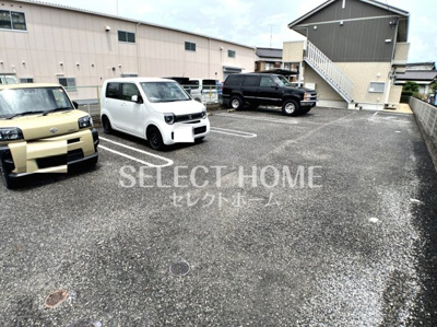 【駐車場】 | ル・カルテット・ヒロミ | 駐車場があるので、車を買う予定の方も安心です