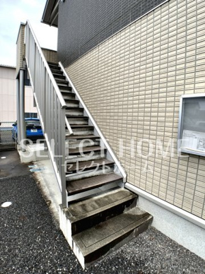 【エントランス】 | ル・カルテット・ヒロミ | 建物の内部です