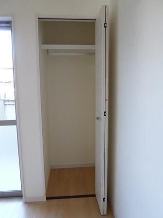 ＮＳＫコーポ幕張の収納