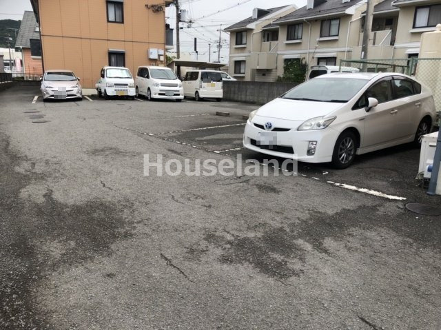 マイルドディアスきしの駐車場