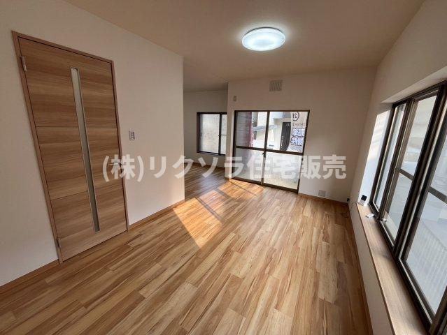 長尾家具町3丁目　中古一戸建てのダイニング|LDK13.5帖
■物件内覧・資金計画相談・住宅ローン相談、リフォーム相談、お問合せ受付中■
※当日・翌日のご内覧、ご相談はお電話でのお問合せがスムーズです！