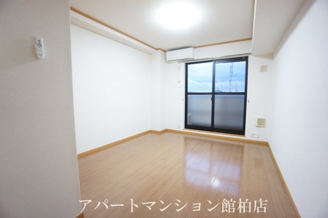 ベル・オトンヌの居間・リビング