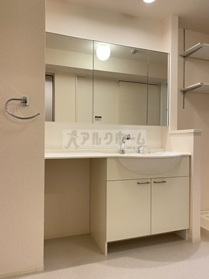 セクレール北本町　B棟の独立洗面台