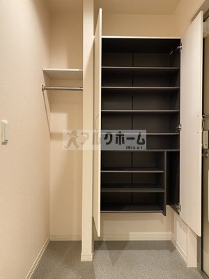 セクレール北本町　B棟の玄関
