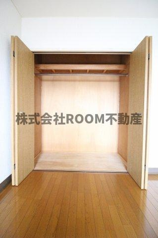 西村マンションⅡの居間・リビング|使いやすいリビングです
