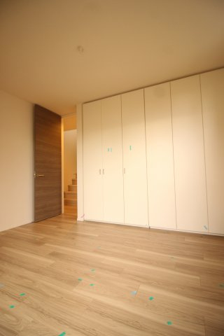 神明貸家A棟の居間・リビング