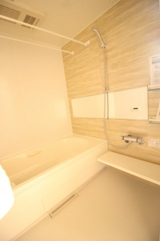 神明貸家A棟の浴室