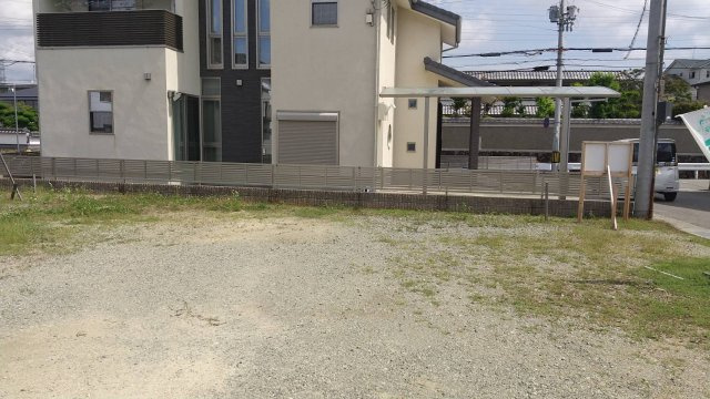 姫路市辻井7丁目／売土地の前面道路含む現地写真