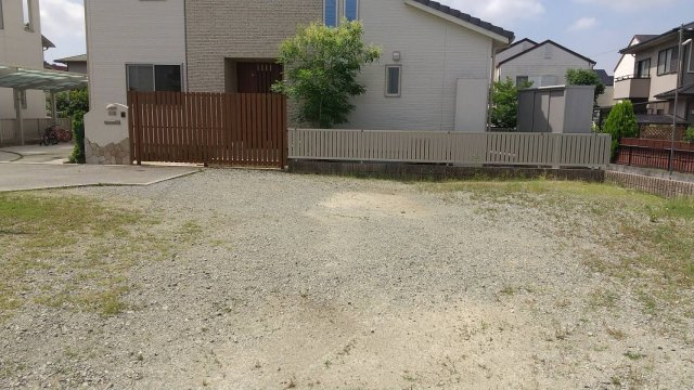 姫路市辻井7丁目／売土地の前面道路含む現地写真