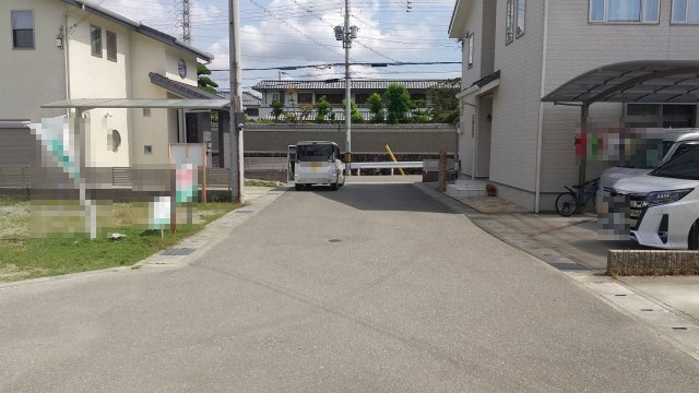 姫路市辻井7丁目／売土地の前面道路含む現地写真