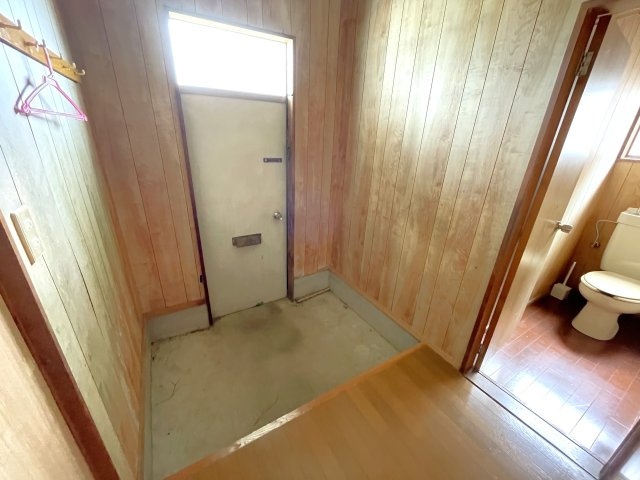 家徳コーポBの玄関
