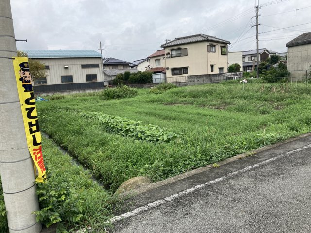たつの市揖保町東用／売土地の前面道路含む現地写真