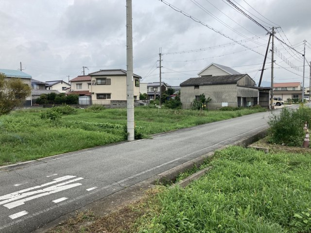 たつの市揖保町東用／売土地の前面道路含む現地写真