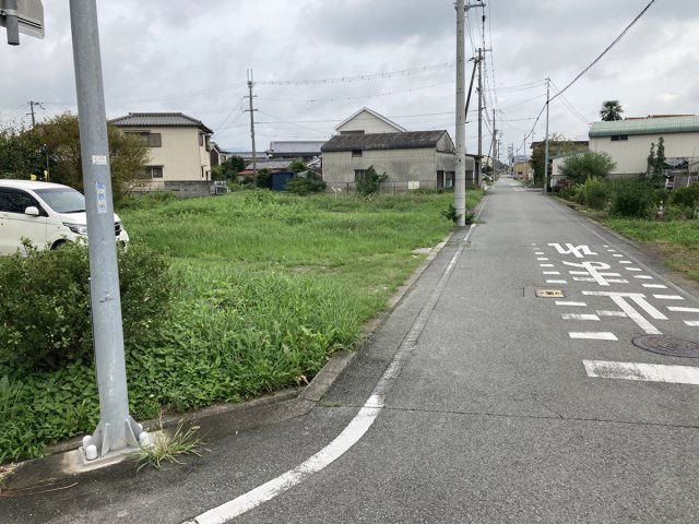 たつの市揖保町東用／売土地の前面道路含む現地写真