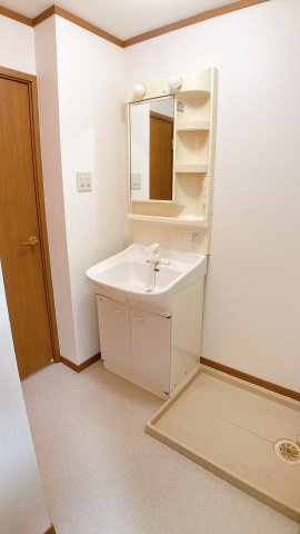 カリーノAの洗面所