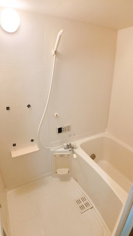 カリーノAの浴室