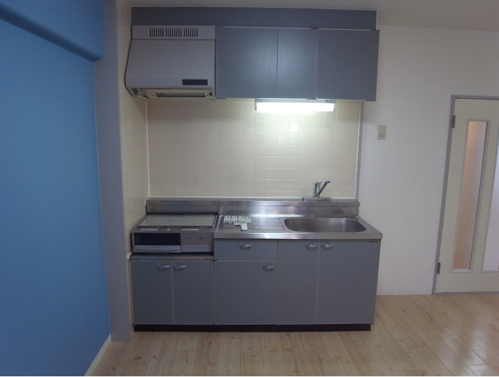 PLENDY北小金のキッチン