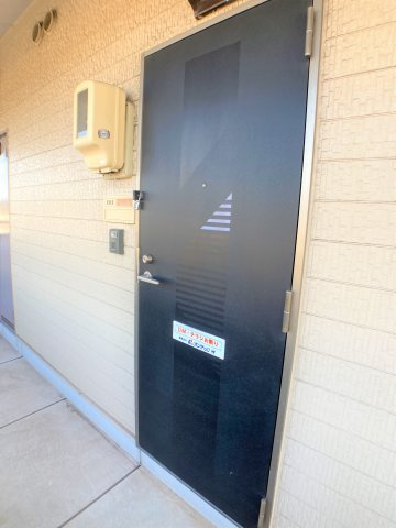 サープラス東郷Ⅱの玄関