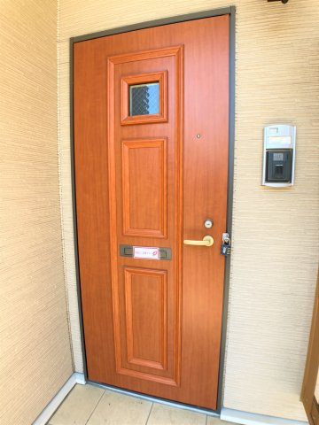 グランデカメリア山の手Ⅸの玄関