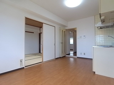 【居間・リビング】 | 翔開マンションⅠ