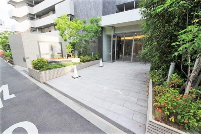 【エントランス】 | スプランディッド新大阪III