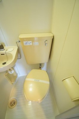 【トイレ】 | フルーレゾン神戸パートⅡ | 落ち着いたトイレです